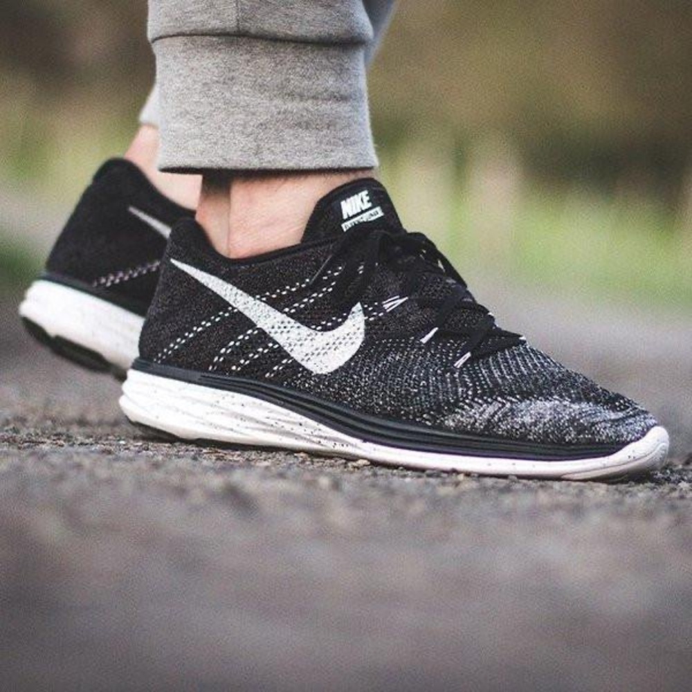 Nike Lunar Flyknit 3 Running Shoes Oreo Black White 698182-001 Womens Size 9.5
